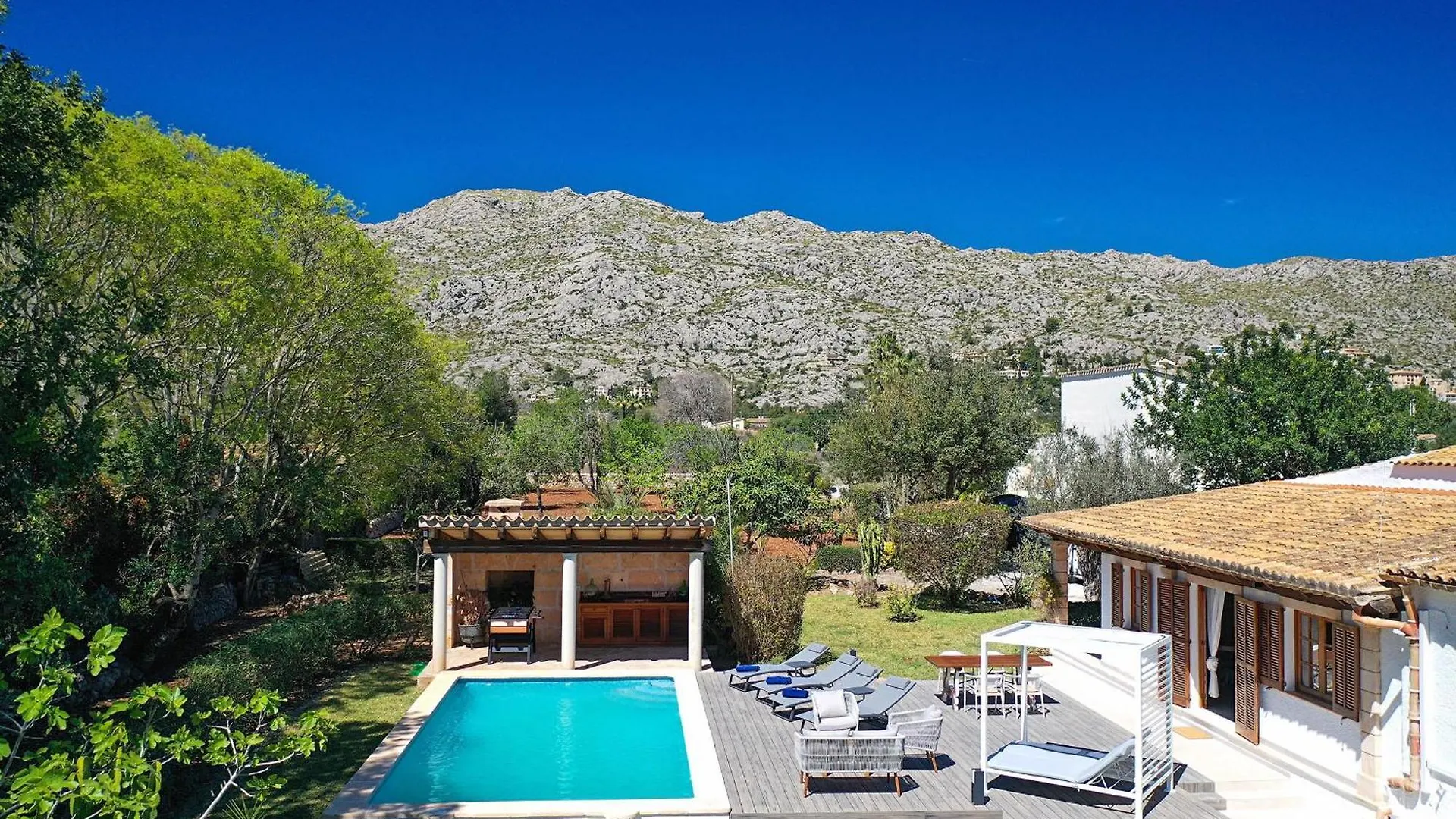 Alegre Villa Pollença İspanya