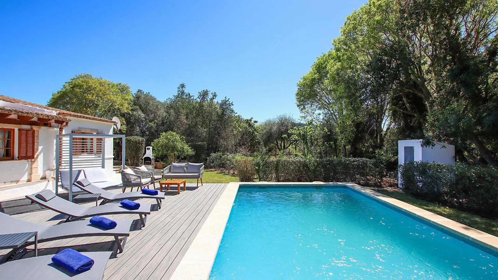 Alegre Villa Pollença İspanya