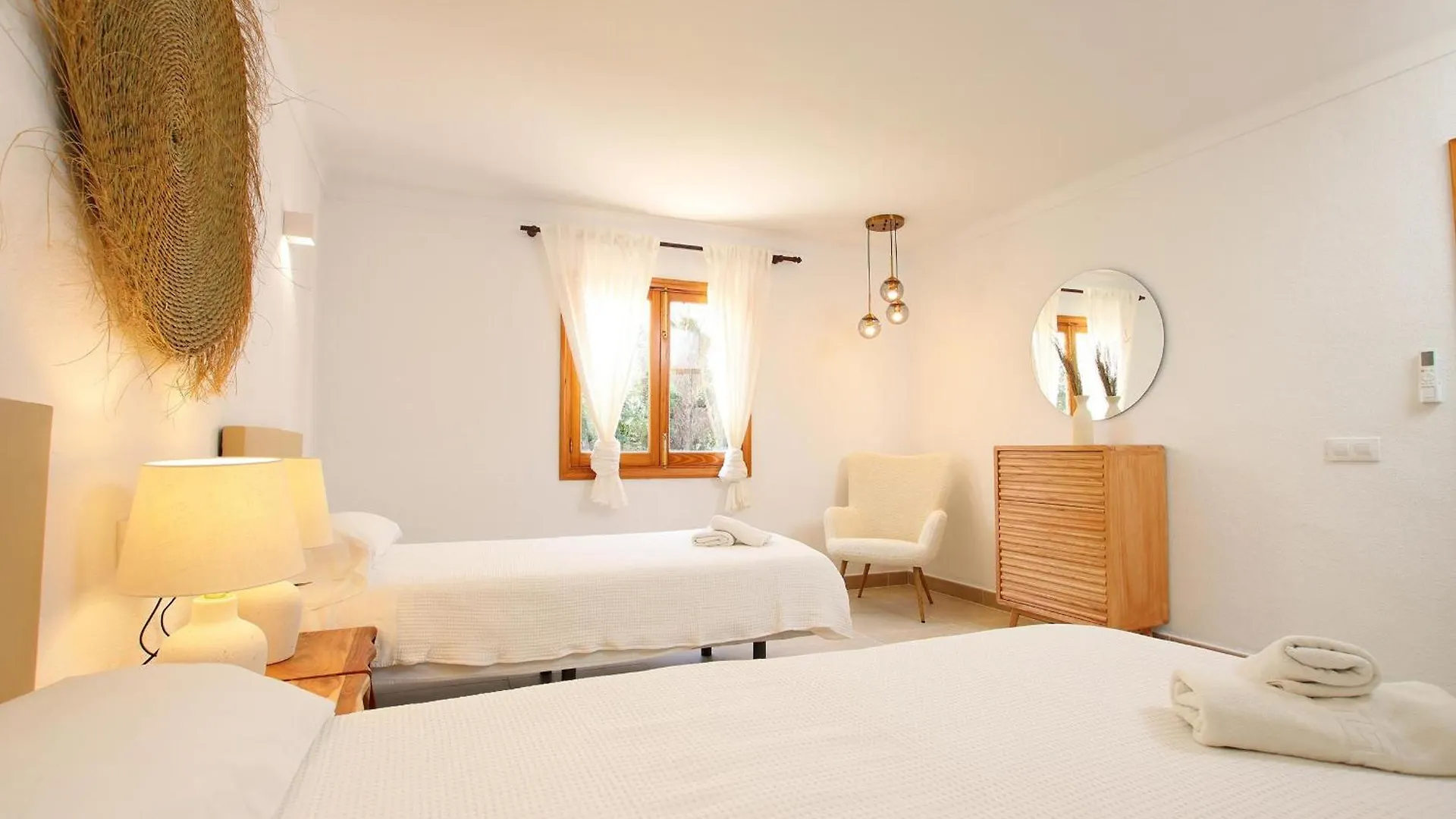 Alegre Villa Pollença 0*,  İspanya